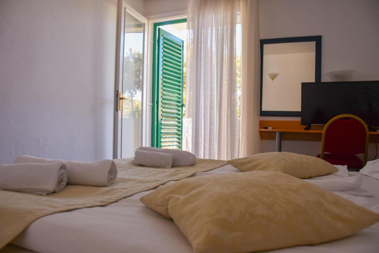 Hotel Sirena Hvar Hvar Town Eksteriør bilde