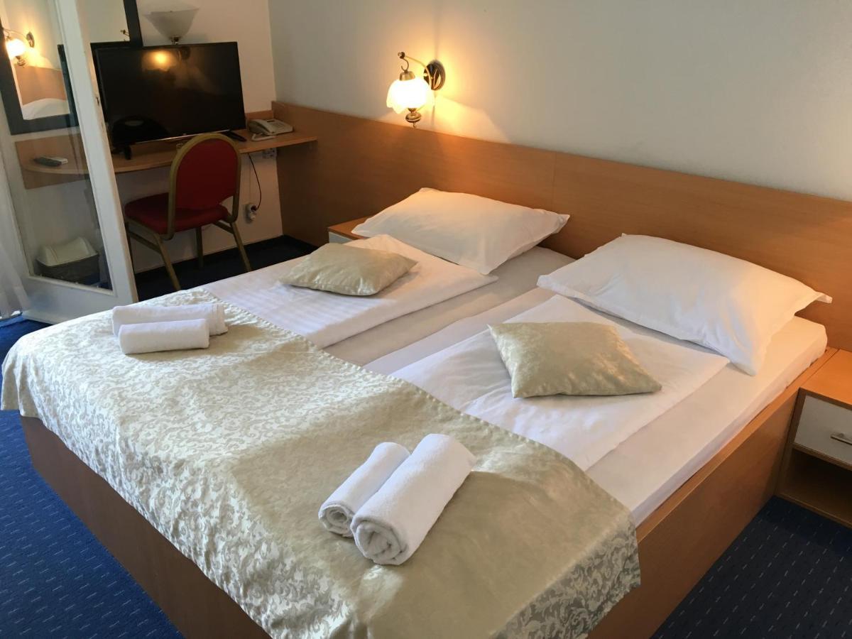 Hotel Sirena Hvar Hvar Town Eksteriør bilde
